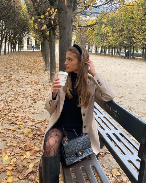 Grace Foley Outfits, Grace Foley, Mantel Outfit, Parisian Aesthetic, Europe Outfits, Paris Outfits, Neutral Fashion, Winter Fashion Outfits, Preppy Outfits