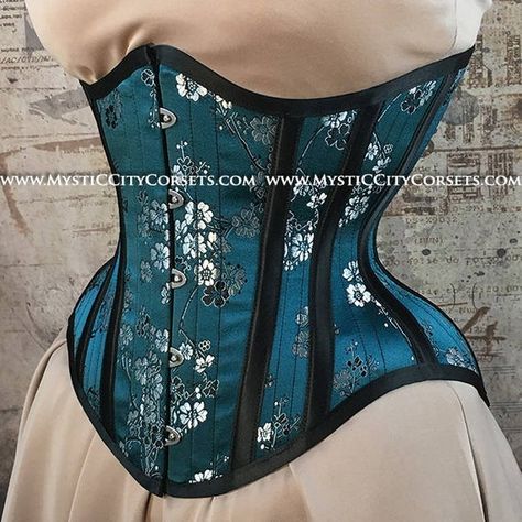 Corset Costumes, Corset Pattern, Steel Boned Corsets, Lace Tights, Corsets And Bustiers, Layered Fashion, Underbust Corset, Waist Training, Color Photo