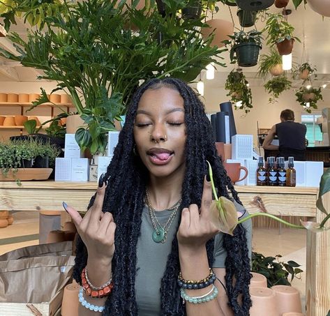 No Pfp Bc You’ll Fall In Love Icon, Earthy Braids, Protective Hairstyles Braids, Creative Products, Braided Hairstyles For Black Women, Locs Hairstyles, Baddie Hairstyles, Box Braids Hairstyles, Braids For Black Hair