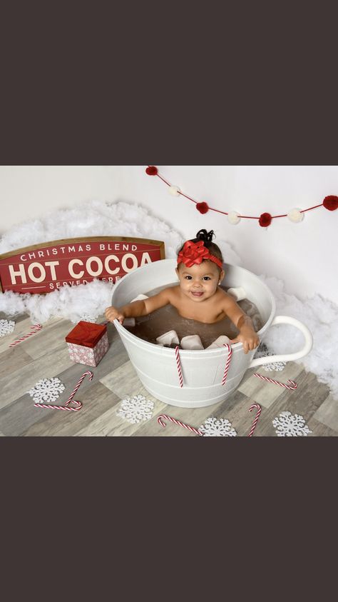 Hot Cocoa Baby Photoshoot, Christmas Baby Pictures, Xmas Pictures, Christmas Portraits, Christmas Shoot, Cute Baby Photos, Kids Photoshoot, Christmas Photography, Holiday Baby