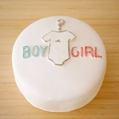 Reveal the Gender Hgtv Design, Pink Icing, Gender Party, Pink Frosting, Baby Planning, Gender Reveal Cake, Shower Bebe, Future Children, Baby Gender Reveal