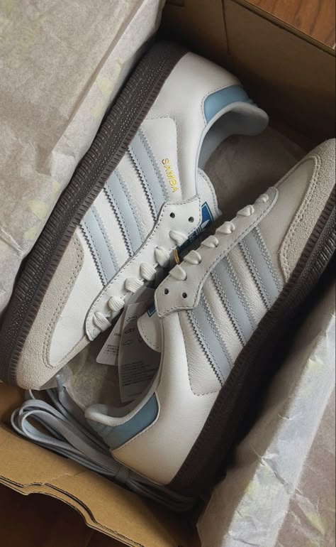 sky blue sambas ☁️🫧🩵 Blue Adidas Samba, Blue Sambas, Blue Samba, Adidas Samba Outfit Women, Selfie Instagram Story, Samba Og Shoes, Tiger Shoes, Samba Shoes, Adidas Sambas