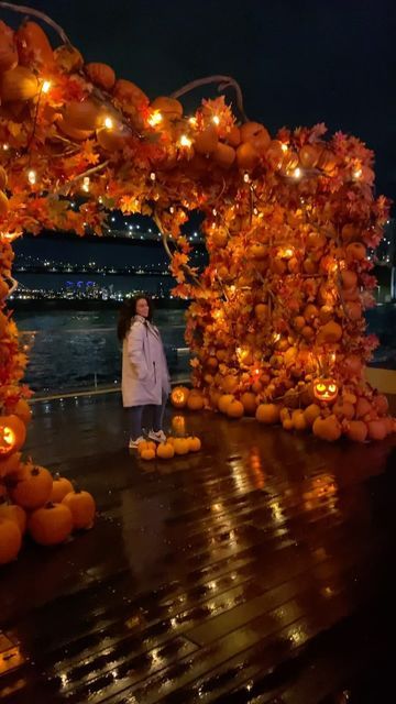 Sifat Razwan•NYC Walking Show on Instagram: "Pumpkin Arch will be back in New York City September 28th through November 3rd, 2024  📍Location: Pier 17 (South Street Seaport)  Tag Someone you would like share this spot!   Follow for more @thenycwalkingshow   #thenycwalkingshow #pier17nyc #pumpkinarch #halloween #halloweennyc #halloween2024 #fall #fall2024 #newyorkcityfall #freenyc #newyorkcity #newyork #nyc" Nyc Halloween, New Market, Arch, New York City, New York, Halloween, Instagram