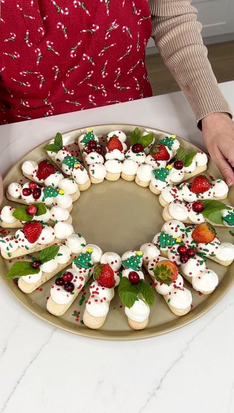 No bake holiday treat | No bake holiday treat I use ladyfingers and whipped cream to make a wreath. | By Justine Kameron | Facebook No Bake Lady Finger Desserts, Lady Fingers Dessert, Justine Kameron, Maple Extract, Finger Desserts, Christmas Buffet, Make A Wreath, Lady Fingers, Whipping Cream