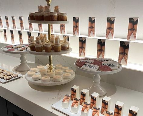 Kylie Skin Party, Skincare Launch Event Ideas, Kylie Cosmetics Store, Angel Poses, Product Launch Party, Event Ideas Creative, Launch Event Ideas, Business Launch Party, Pr Event