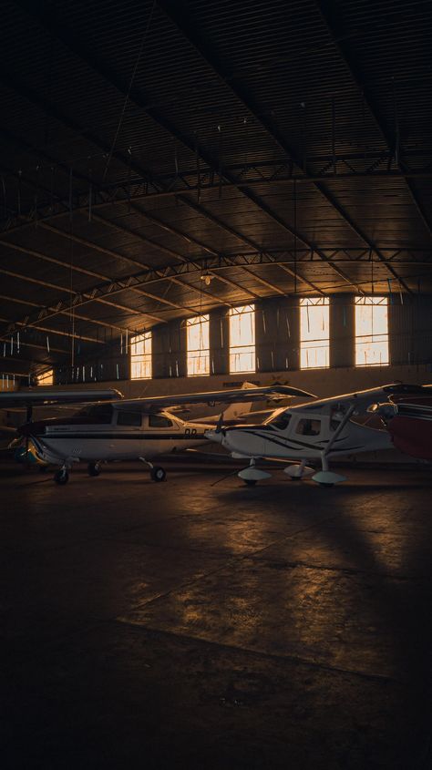 Airplane Hangar Aesthetic, Private Hangar, Plane Hanger, Plane Hangar, Pilots Quotes Aviation, Airplane Hanger, Pilot Life, Pilot Career, Aviation Education