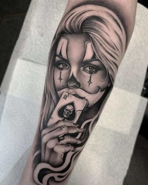 Day Of The Dead Tattoos, Chicano Tattoos Sleeve, Catrina Tattoo, Skull Girl Tattoo, Girl Face Tattoo, Girl Arm Tattoos, Gangsta Tattoos, Clown Tattoo, Forearm Sleeve Tattoos