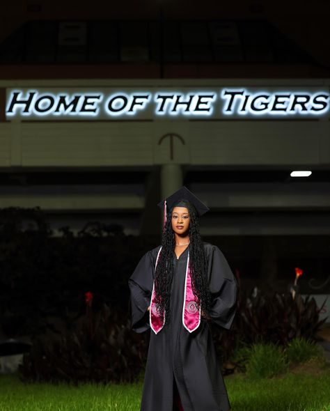 This morning on May 11th, 2024, I officially graduated from THEE Texas Southern University with a B.S. in Biomedical Science! Mark 11:24 says, “Therefore, I tell you, whatever you ask in prayer, believe that you have received it, and it will be yours” God has blessed me, kept me, and shown His face upon me and I am eternally grateful. Thank you to TSU for the unconditional love and support, there isn’t a love letter that I could pen to my university to express my love to you!! #TSUProud #TSU... Texas Southern University, God Has Blessed Me, Alexis Davis, Southern University, Biomedical Science, A Love Letter, College Graduation, Digital Diary, Unconditional Love