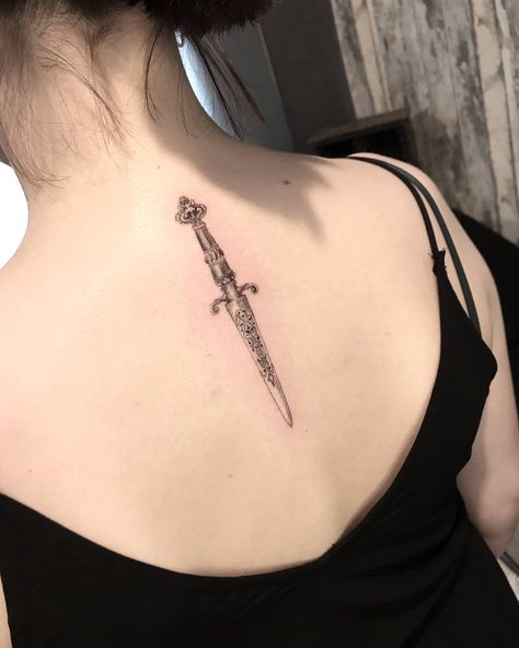 Knife 💞 Designed by @grkm.tattoo Knife Tattoo On Back, Inspo Tattoo, Knife Tattoo, Belly Tattoo, Knife Design, Tattoos Ideas, Tattoo Inspo, Back Tattoo, Future Tattoos