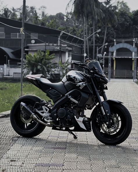 Yamaha Mt15 Modified, Mt 15 Yamaha Modified, Mt 15 Black, Mt15 Modified, Yamaha Modified, Pulsar Bike, Bike Stickers Design, Bike Stickers Design Ideas, Bike Status