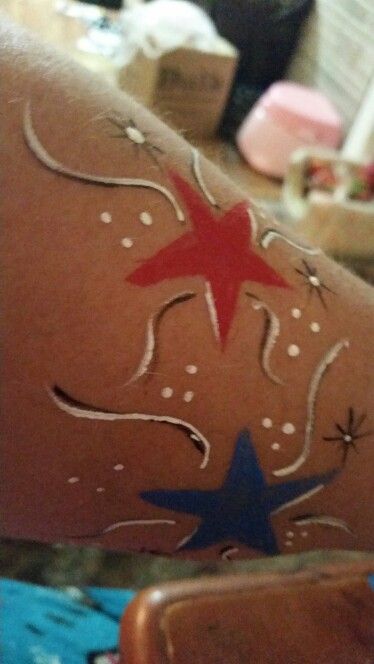 Fourth of July face/body paint design Football Game Body Painting, 4th Of July Leg Painting Ideas, Fourth Of July Body Art, 4th Of July Body Art, Fourth Of July Leg Paint, 4th Of July Leg Paint, 4th Of July Body Painting, Leg Painting Body Art 4th Of July, 4th Of July Face Paint