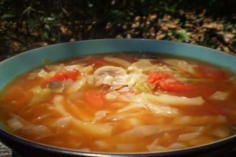 Hot and Sour Cabbage Soup. Photo by breezermom Cruciferous Recipes, Sour Cabbage Soup, Heart Soup, Veggie Mains, Cabbage Soup Recipe, Detox Soup Cabbage, Sour Cabbage, Diet Soup, Chinese Buffet