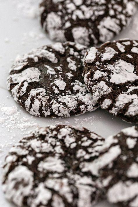 Best Chocolate Crinkle Cookies, Chocolate Crinkle Cookie Recipe, Chocolate Crinkle Cookie, Cracked Cookies, Italian Rainbow Cookies, Chocolate Crackles, Chocolate Crinkle, Chocolate Crinkle Cookies, Chocolate Crinkles