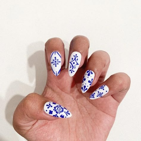 TALAVERA inspired Press ons Mexican Nails, Nail 2023, Colorful Nails, Design Nail, Funky Nails, Minimalist Nails, Chic Nails, Dope Nails, Short Acrylic Nails