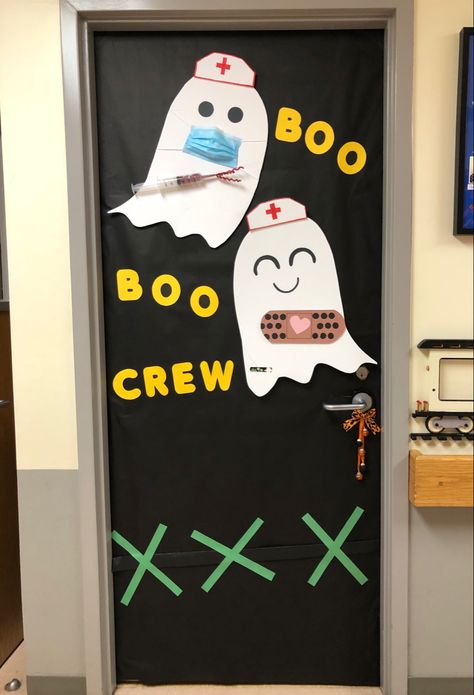 Halloween Decorations For Doctors Office, Halloween Nurses Station Decor, Vet Clinic Halloween Decor, Halloween Doctors Office, Nursing Home Halloween Decorations, Halloween Work Door Decorations, Nursing Home Door Decorations, Office Halloween Door Contest Ideas, Cute Halloween Door Decorations