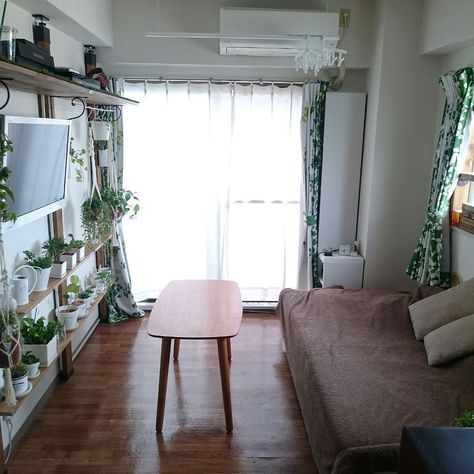 7 Simple Ideas for Decorating a Small Japanese Apartment - Blog Asian Apartment, Small Japanese Apartment, Japanese Living Room Decor, Decora Accessories, Small Apartment Room, Luxury Apartments Interior, Japanese Apartment, Fresh Living Room, Apartment Decorating Living