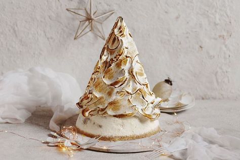 Bombe Alaska, Alaska Christmas, Special Deserts, Alaska Recipes, Christmas Fare, Fine Desserts, Festive Baking, Recipes Restaurant, Desserts Christmas