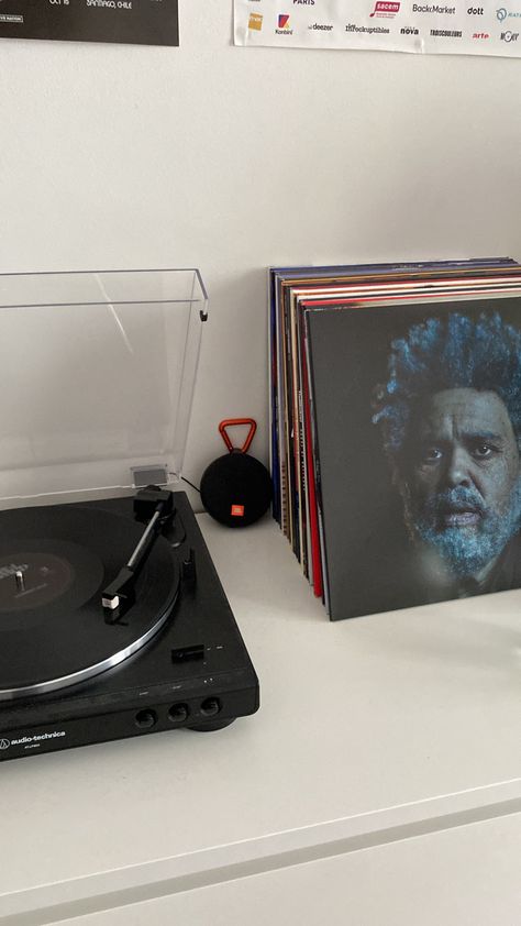 The Weeknd Aesthetic Dawn Fm, The Weeknd Vynil, The Weekend Vinyl, Vinyl Disc Aesthetic, The Weeknd Room, Vinyl Disk Aesthetic, The Weeknd Vinyl, Vinyl Record Aesthetic, Dawn Fm