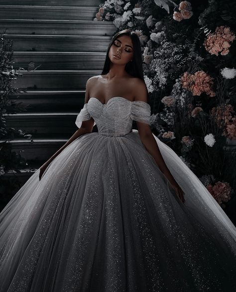 Fluffy Prom Dresses Ball Gowns, Big Puffy Dresses, Big Princess Wedding Dresses, Prom Dresses Puffy, Puffy Prom Dress, Big Prom Dresses, Fantasy Fits, Poofy Wedding Dress, Dresses Fairytale