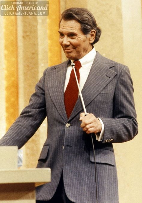 Share Tweet + 1 Mail Now, here’s your host, Gene Rayburn!   The celebrity players Richard Dawson, Brett Somers, Charles Nelson Reilly and host ... Vintage Game Show, Richard Dawson, Childhood Tv Shows, Match Game, Tv Show Games, Great Tv Shows, Old Tv Shows, Vintage Tv, Retro Tv