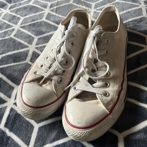 White Low Converse 8.5 Dirty White Converse, White Converse Aesthetic, White Low Converse, Low Converse, Off White Converse, Converse Aesthetic, Shoes For Everyday, Dirty White, Low Top Converse