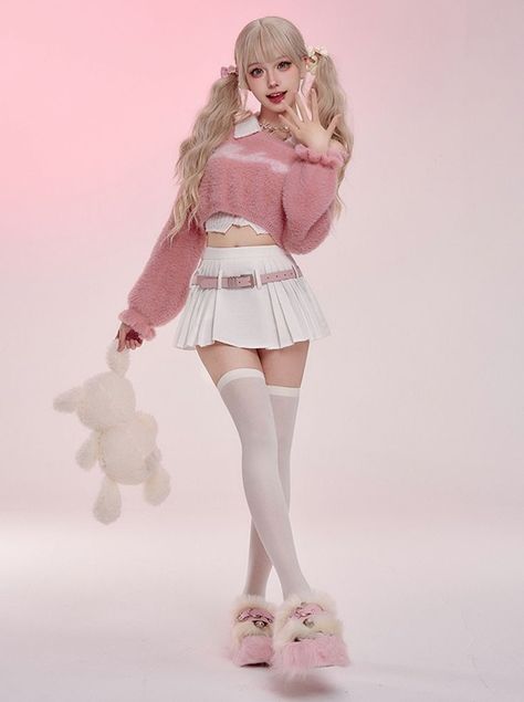 Pose Reference Photo Instagram, Cute Fullbody Pose, Cutesy Pose Reference, Girly Pose Reference, Soft Poses, Kawaii Poses, Female Pose Reference Cute, Girly Pose, Douyin Fashion