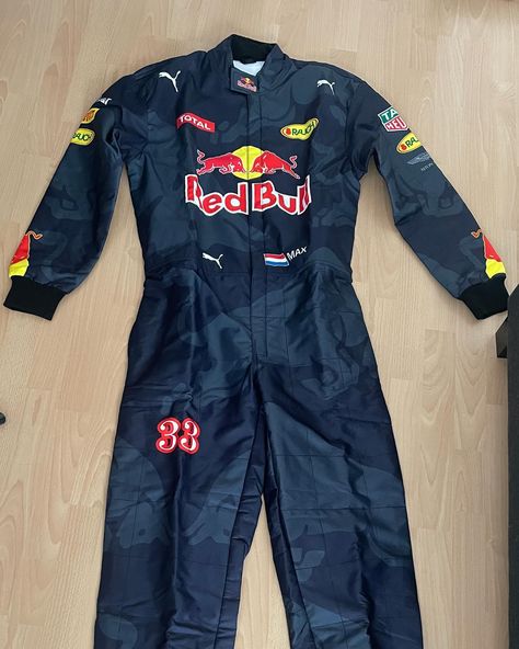 Custom made Karting Uniform with digital Logos. Buy now at our shop on Etsy 🙏 Red Bull Costume, Bull Costume, Culture Day, Uniform Design, Red Bull Racing, F1 Drivers, Mens Costumes, Diy Costumes, Costumes For Women