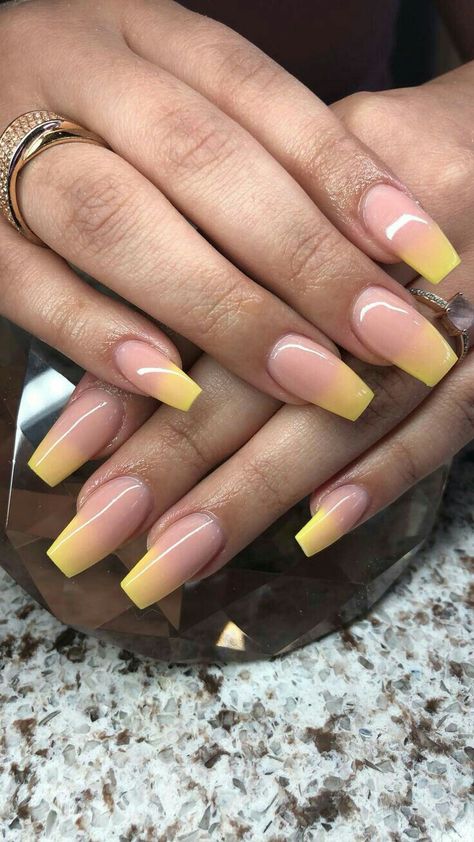 Soft Yellow Nails, Yellow Ombre Nails, Yellow Nails Design, Beauty Hacks Nails, Ombre Acrylic Nails, Yellow Nails, Girls Nails, Luxury Nails, Powder Nails