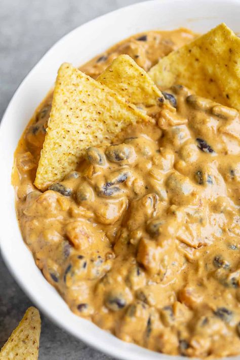 Vegetarian Cheese Dip, Easy Vegan Dips For A Party, Gluten Free Dairy Free Football Food, Vegan Gluten Free Recipes Appetizers, Vegan Gluten Free Dips, Vegan Dips And Appetizers, Vegetarian Dips For Parties, Vegan Recipes With Potatoes, Cashew Cheese Dip