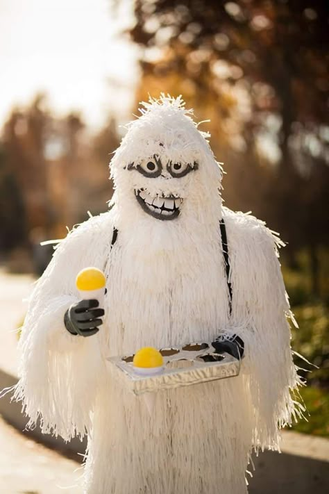 Monster's Inc Costume Randall Costume Monsters Inc, Monster Ag Kostüm, Monster Halloween Costumes, Monsters Inc Costume Diy, Monsters Inc Costumes, Yeti Costume, Abominable Snowman Costume, Monsters Inc Halloween Costumes, Monsters Costumes