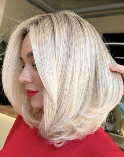 Icy Blonde Hair Color Ideas, Vanilla Blonde Hair Color, Vanilla Blonde Hair, Icy Blonde Hair Color, Cool Blonde Hair Colour, Vanilla Blonde, Short White Hair, Icy Blonde Hair, Blonde Bob Hairstyles