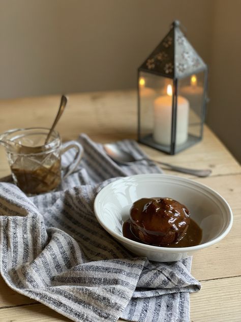 Pumpkin sticky toffee pudding - Château de la Ruche Pumpkin Sticky Toffee Pudding, Sticky Toffee Pudding Photography, Martha Stewart Sticky Toffee Pudding, Sticky Toffee Pudding With Coffee, Sticky Toffee Pudding With Butterscotch Sauce, Bicarbonate Of Soda, Toffee Pudding, Sticky Toffee Pudding, Sticky Toffee