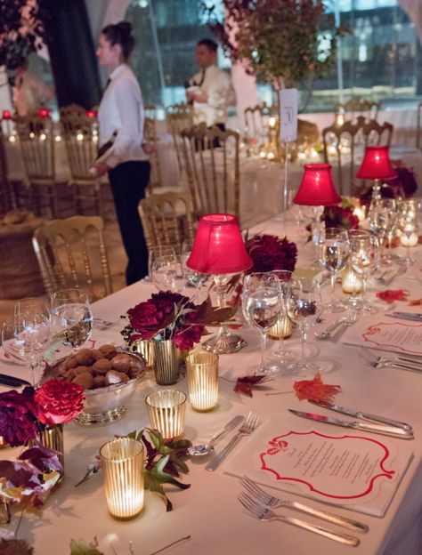 Carnegie Hall Threw The Most Breathtakingly Beautiful Party Last Night Corporate Event Centerpieces, Wedding Table Lighting, Restaurant Table Lamp, Diy Wedding Lighting, Banquet Lamp, Table D Hote, Specialty Candles, Red Table Lamp, Red Lamp