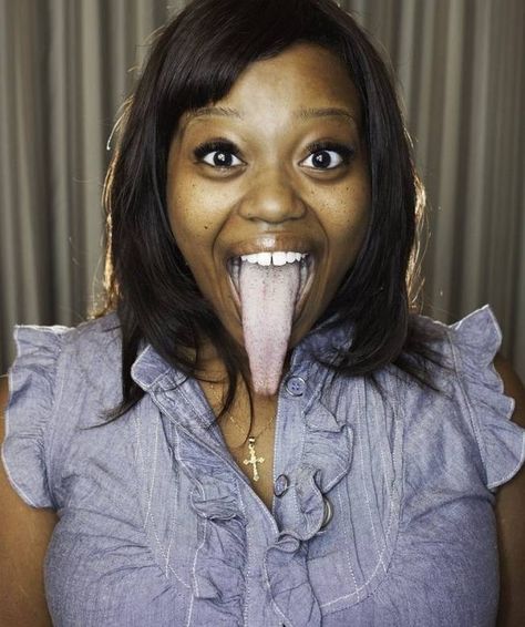 Chanel Tapper, a Houston student originally from Los Angeles, has a tongue that measures 3.8 inches long -- just .06 inches short of the world record held by Britain's Stephen Taylor. Guinness Book, Guinness World Records, Record Holder, Famous Books, Crazy People, World Records, Stick It Out, Guinness, Human Body