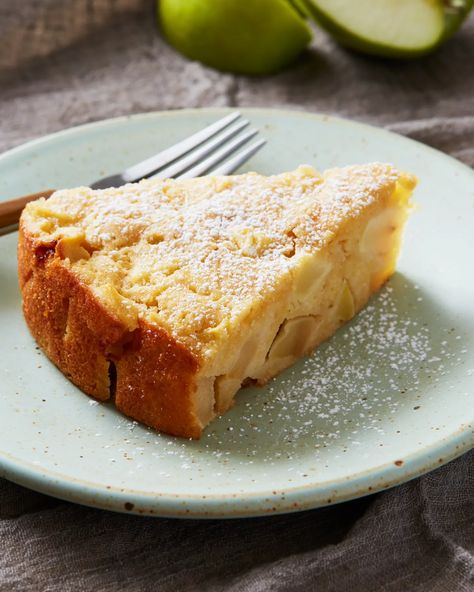 French Apple Cake Recipe, French Apple Cake, Apple Cake Recipe, French Cake, Apple Cake Recipes, Recipe 30, A Piece Of Cake, Fancy Desserts, Piece Of Cake