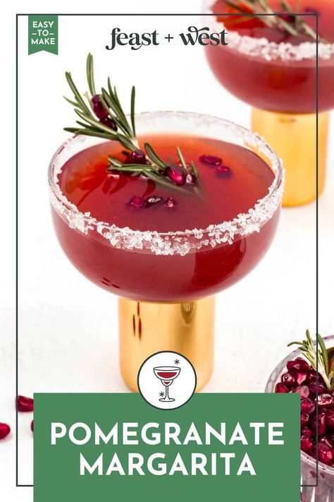 Toast to the festive season with a Pomegranate Margarita that melds the rich flavors of pomegranate, tequila and citrus for a merry cocktail. Christmas Pomegranate Margarita, Pomegranate Tequila, Pomegranate Cocktail Recipes, Pomegranate Cocktails, Pomegranate Margarita, Craft Beer Recipes, Frozen Drink Recipes, Champagne Recipes Cocktails, Traditional Margarita