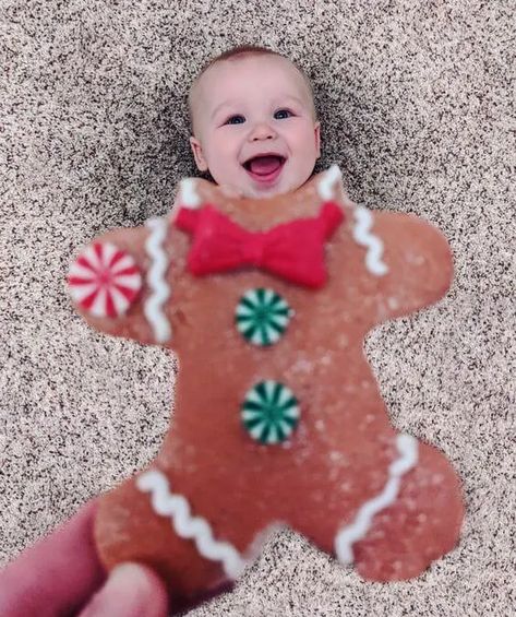 Diy Photoshoot Ideas, Holiday Baby Pictures, Baby Holiday Photos, Baby Christmas Crafts, Baby Christmas Photography, Diy Photoshoot, Christmas Baby Pictures, Photo Halloween, Baby Milestones Pictures