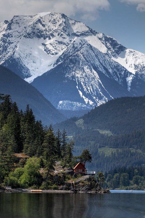 Beautiful!!! Would love to live there! Flathead Lake Montana, Flathead Lake, Lake Landscape, Alam Yang Indah, Pretty Places, Aruba, Mountain Landscape, Places I Want To Go, Rocky Mountains