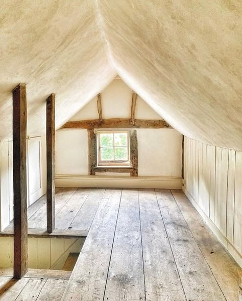 Victorian Attic, Low Ceiling Attic, Northern Canada, Attic Loft, Attic Room, Irish Cottage, Attic Apartment, Attic Remodel, Victorian Cottage