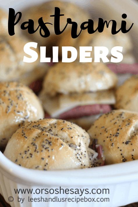 Baked Pastrami Sliders Recipe ~ Bite-Sized Deliciousness! Pastrami Sliders, Sliders Sandwiches, Greek Chicken Pita, Spinach Sandwich, Ham Fried Rice, Slider Recipe, Sandwiches Recipes, Chicken Pita, Corned Beef And Cabbage