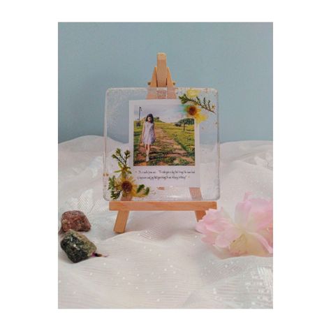 Epoxy resin frame Polaroid photo with flowers Resin Gifts With Pictures, Epoxy Resin Picture Frames, Resin With Photo, Resin Frames Art, Resin With Photo Inside, Epoxy Photo Frames, Resin Photoframe Ideas, Resin Art Frame Ideas, Resin Artwork Ideas