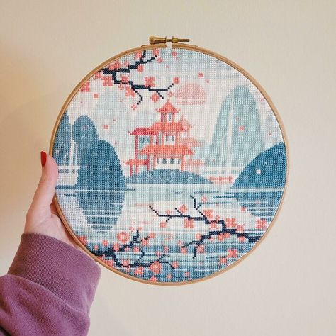 Manga Cross Stitch, Japanese Pagoda, Hama Bead, Pixel Pattern, Pixel Art Pattern, Thread Embroidery, Back Stitch, Embroidery Ideas, Stitching Art