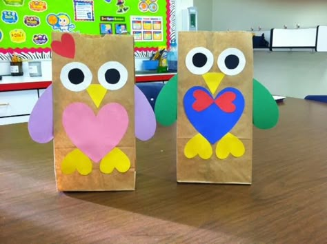 Valentines Day Bags, Owl Bags, Kindergarten Valentines, Owl Valentines, Owl Bag, February Crafts, Valentine's Day Crafts For Kids, February Valentines, Preschool Valentines