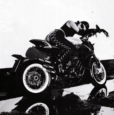 Motorcycle Birthday Photoshoot, Motorcycle Shoot Women, Power Couple Photoshoot, Car Wash Photoshoot, Motorbikes Women, Motorcycle Photoshoot, Motorcycle Shoot, Motorcycle Photo Shoot, Biker Photos