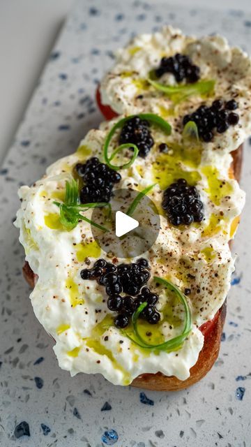 Balsamic Pearls Recipes, Balsamic Vinegar Pearls Recipe, Balsamic Vinegar And Olive Oil Bread Dip, Goat Cheese Balsamic Appetizer, Balsamic Caviar, Balsamic Vinegar Pearls, Caprese Toast, Balsamic Pearls, Garlic Confit