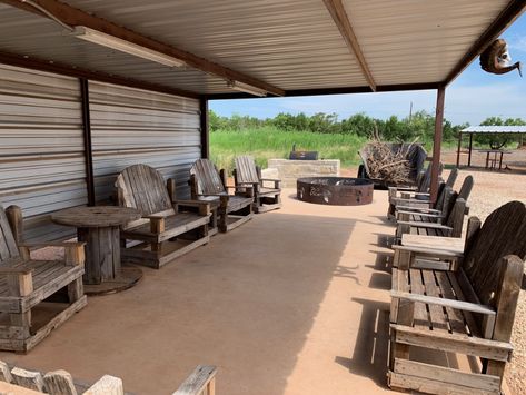 Hog Hunting Ranch Texas | Hunting Lodge Hunting Lodge Interiors, Hunting Ranch, Hunting Property, Lodge Ideas, Outdoor Grill Area, Hunting Club, Texas Home Decor, Deer Camp, Hog Hunting