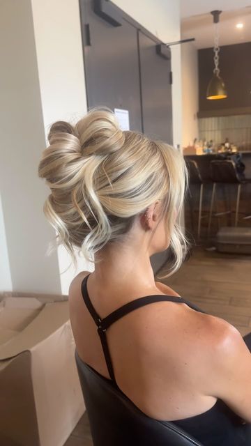 BROOKE on Instagram: "Wait let’s do it again !! Hair by me makeup by @makeupby_shawnavassallo" Updo With Pieces Down, Voluminous Bun Wedding, Romantic Wedding Updos For Long Hair, Low Updos For Wedding, Celebrity Wedding Hair Updo, Old Hollywood Bridal Hair Updo, Formal Wedding Updo, Pam Anderson Updo Wedding, Soft Wedding Hair Updo