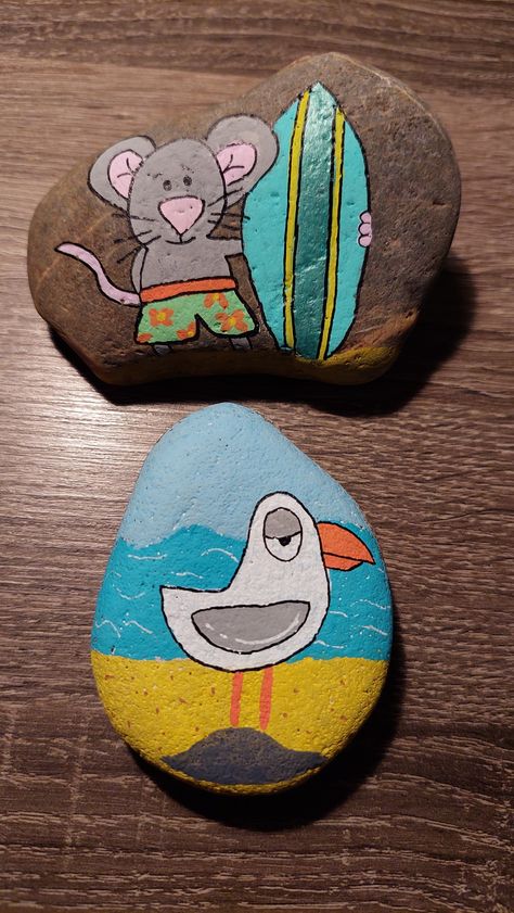 Beach Theme Painted Rocks, Painted Rocks Beach, Shell Painting, Happy Stones, Art Fish, Painted Rocks Kids, Painted Shells, Ocean Fishing, Rock Painting Patterns