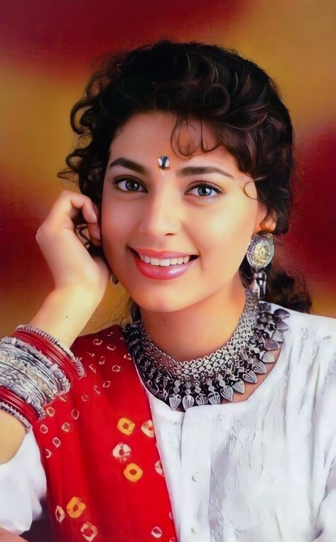 Juhi Chawla - The Queen of the Bollywood - Rescaled and retouched by Mr. A Juhi Chawla 90s, Glamour Clothing, Indian Bollywood Actors, Zeenat Aman, Bollywood Aesthetic, 90s Actresses, Bollywood Glamour, Funny Marriage, Juhi Chawla