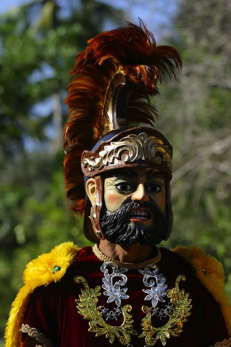 Moriones Festival 2013 Schedule - http://outoftownblog.com/moriones-festival-2013-schedule/ Moriones Festival Mask, Moriones Festival, Festival Mask, Roman Armor, Mask Drawing, Reference Drawing, Festival Costumes, Lock Screen, Girly Photography